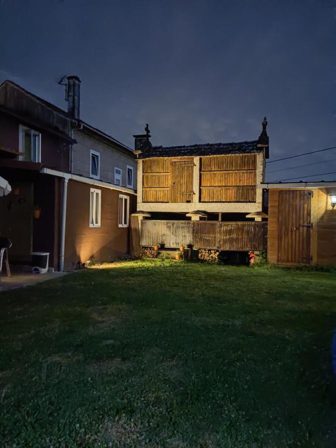 Albergue Vintecatro Caldas De Reis Εξωτερικό φωτογραφία