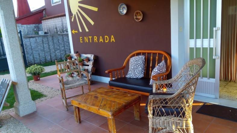 Albergue Vintecatro Caldas De Reis Εξωτερικό φωτογραφία