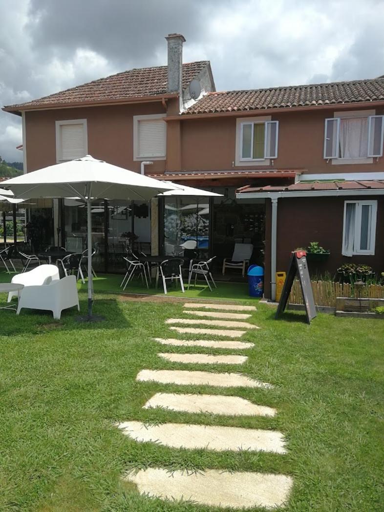 Albergue Vintecatro Caldas De Reis Εξωτερικό φωτογραφία