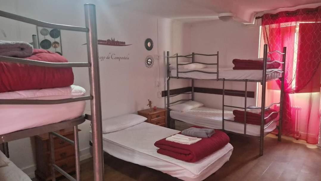 Albergue Vintecatro Caldas De Reis Εξωτερικό φωτογραφία
